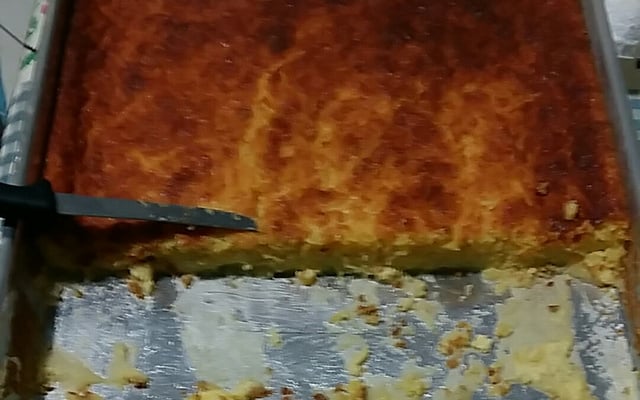 Bolo de milho verde com espiga de milho