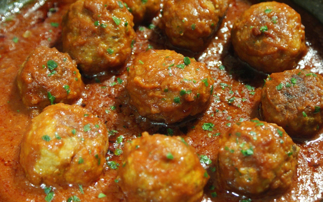 Almôndegas ao molho