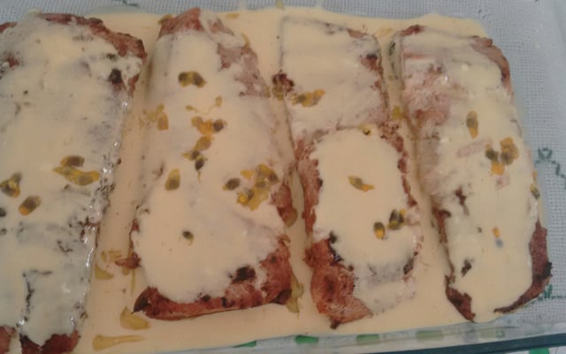 Salmão ao molho de maracujá