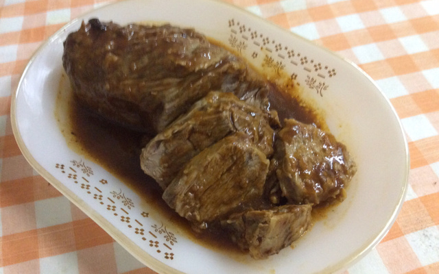 Maminha com creme de cebola e cerveja preta