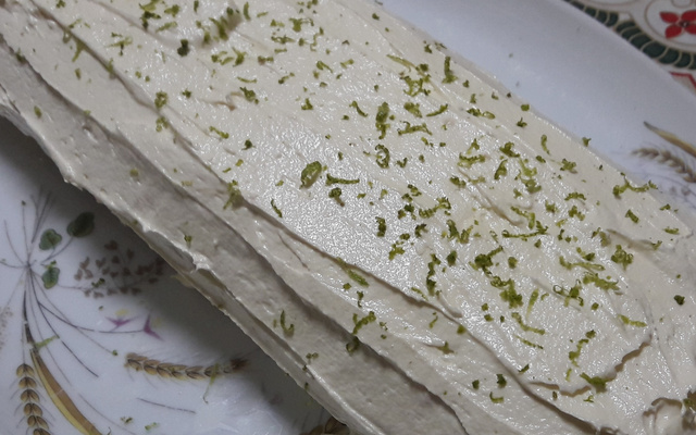 Rocambole trufado de limão