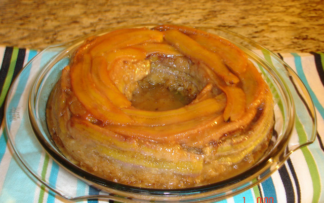 Torta dourada de banana da vovó Luiza