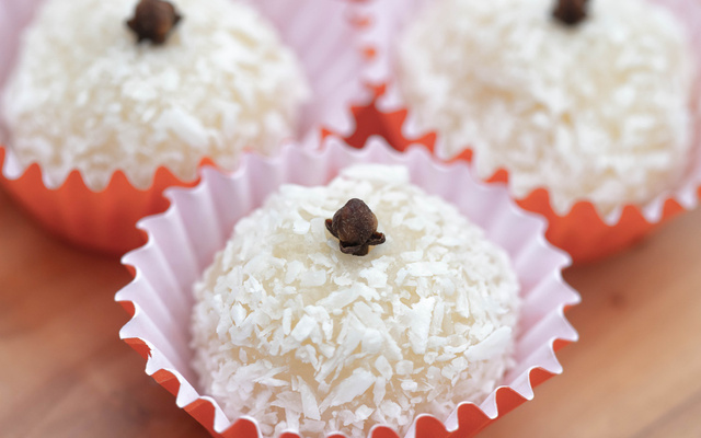 Beijinho de leite de coco