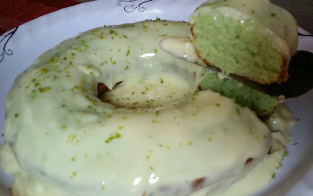 Bolo de limão