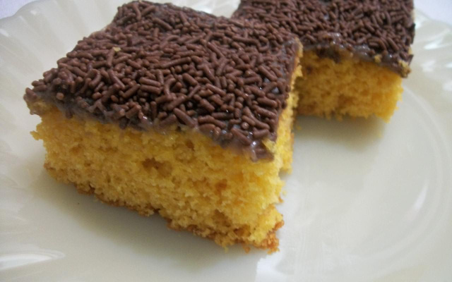 Bolo de cenoura com brigadeiro mole