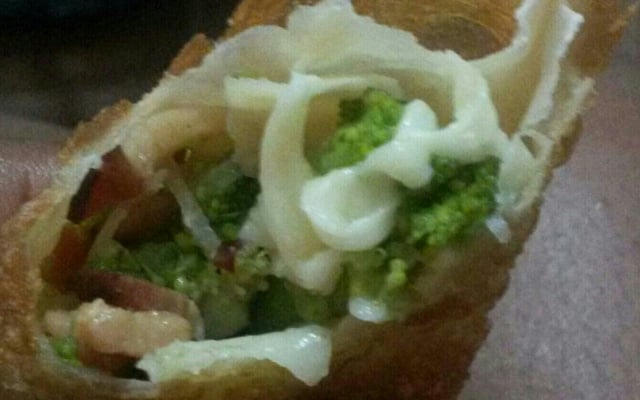 Pastel de brócolis prático e delicioso