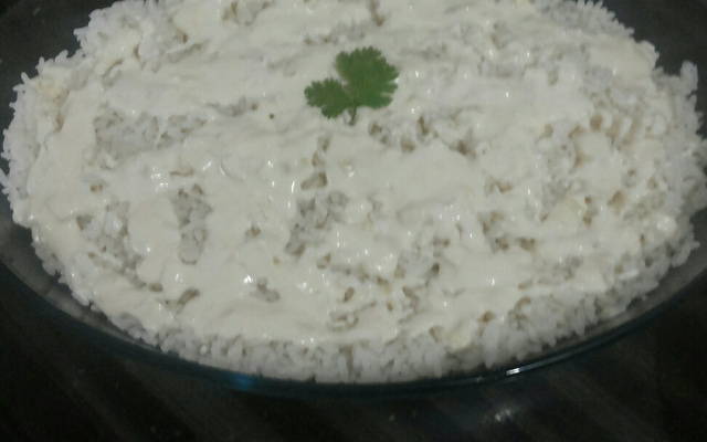 Arroz de forno ao molho branco