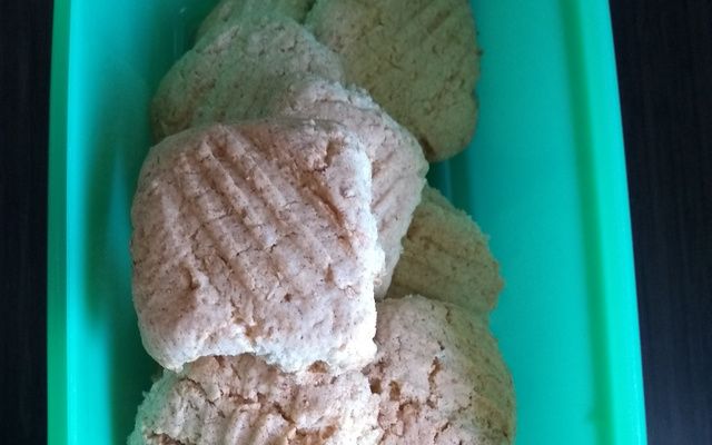 Bolacha de polvilho com coco