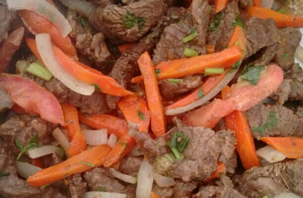 Picadinho de bife de alcatra ou contra filé