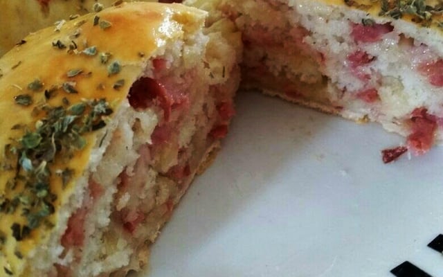 Pão fácil e recheado