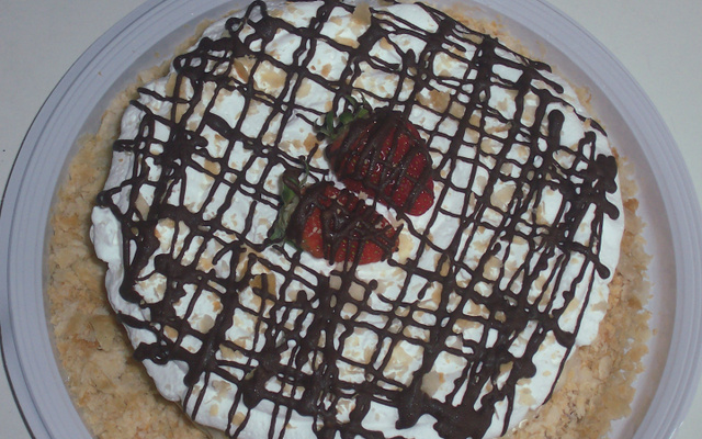 Bolo mil folhas de morango