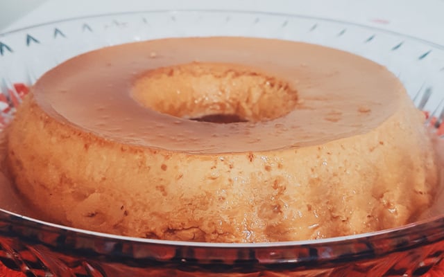 Pudim de doce de leite de panela