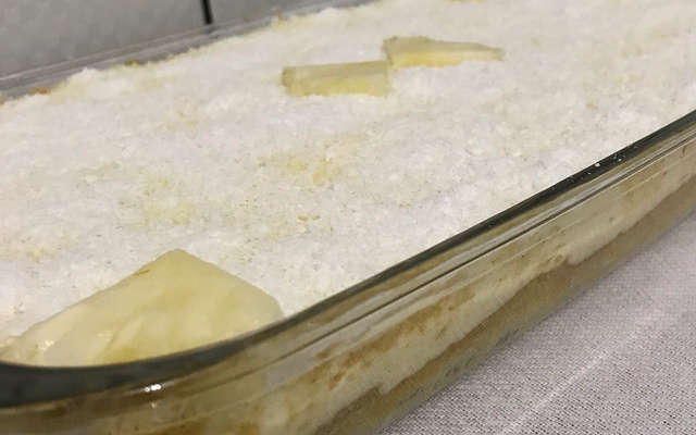 Bolo abacaxi de forma