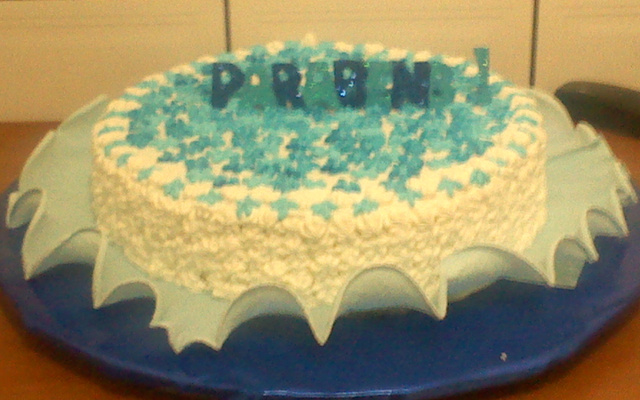 Pão-de-ló super fácil com creme de abacaxi