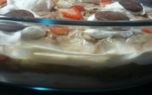 Pavê de morango com chocolate