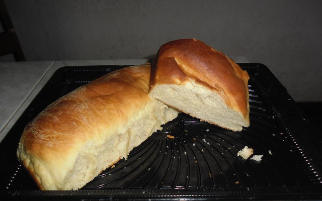 Pão caseiro com linguiça