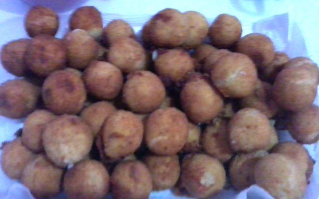 Bolinha de queijo de festa