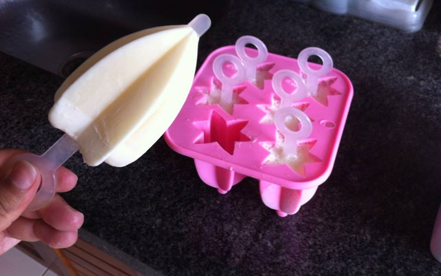 Picolé de coco caseiro