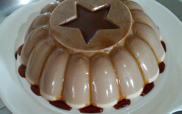 Pudim de maria-mole de chocolate