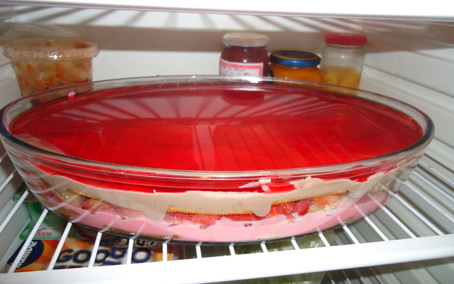 Torta de biscoito com morango