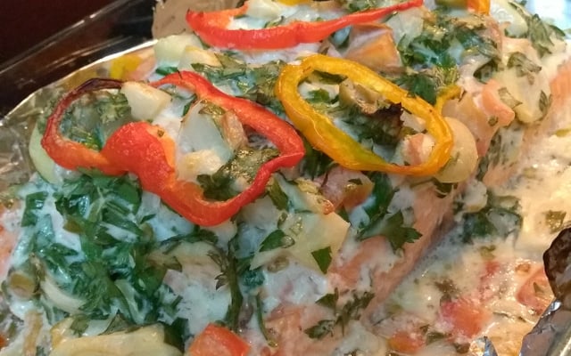 Filé de salmão recheado