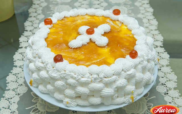 Torta Cremosa de Abacaxi - Áurea