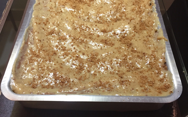 Bolo junino de paçoca