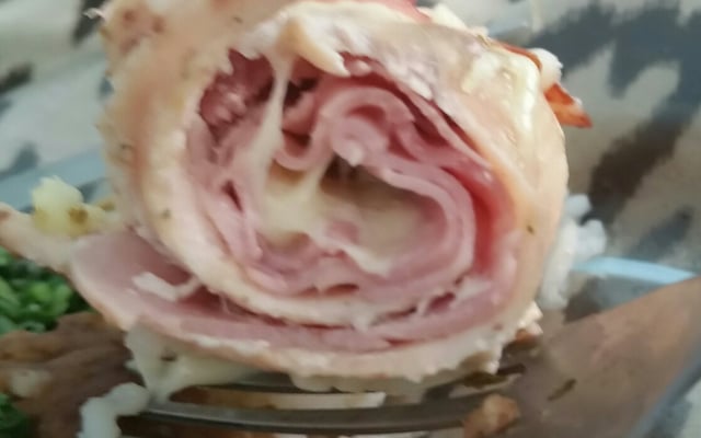 Rocambole de peito de frango