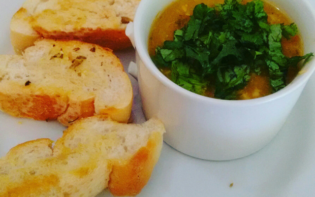 Sopa de macaxeira com charque