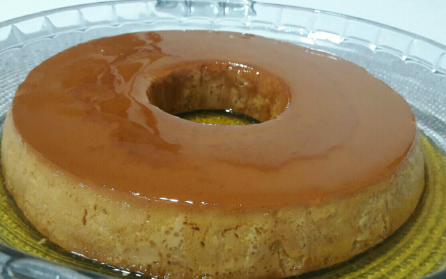 Pudim de doce de leite de panela