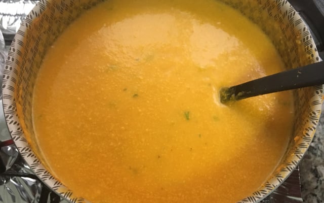 Sopa de abóbora com gorgonzola