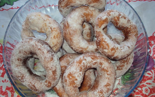 Rosquinha frita nevada