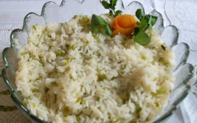Arroz com talos de agrião