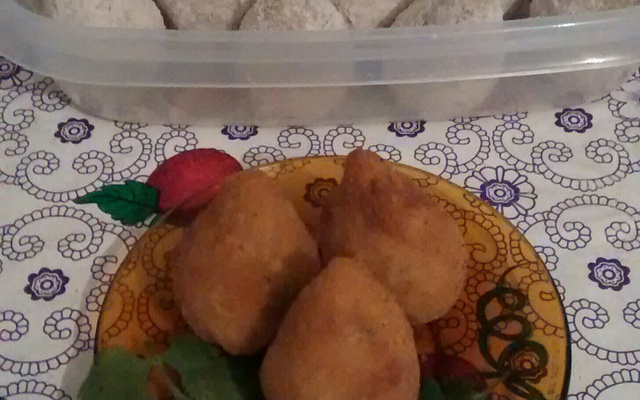 Coxinha de frango simples