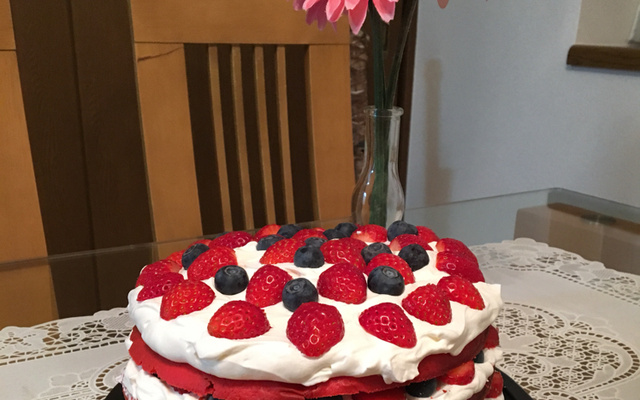 Red velvet cake sabor morango