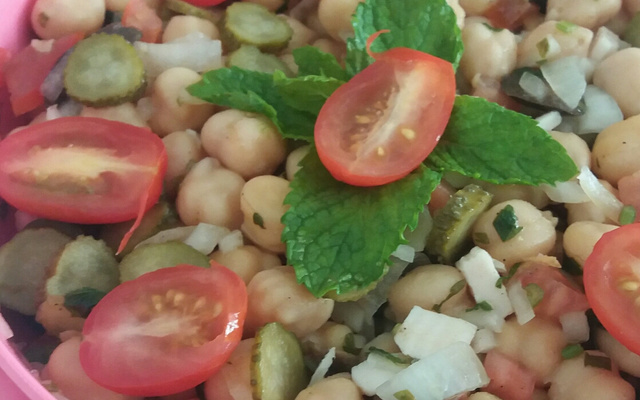 Salada de grão-de-bico