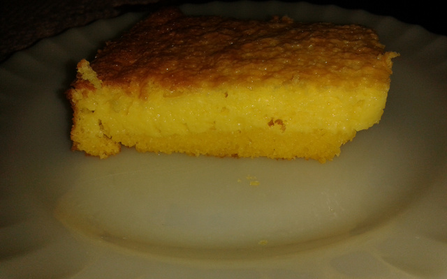 Bolo de fubá cremoso