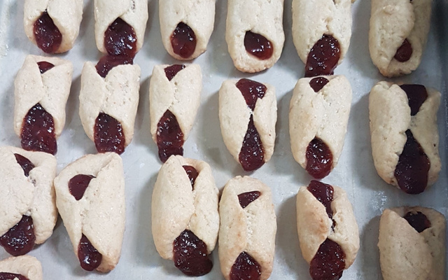 Bolacha amanteigada com goiabada