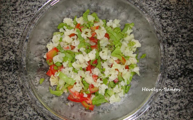 Salada de couve-flor