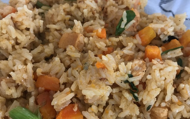 Risoto de frango na panela de pressão