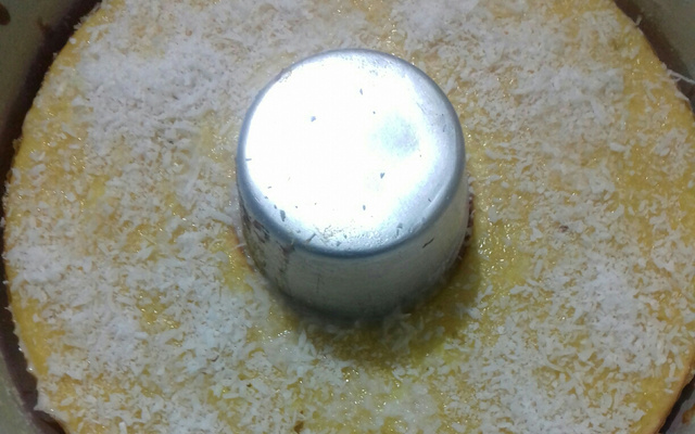 Bolo cremoso de milho verde