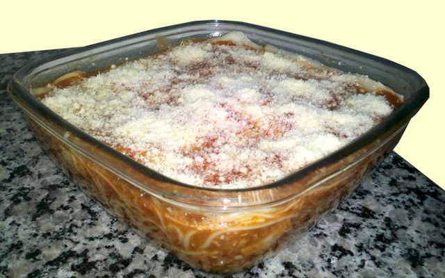 Espaguete à bolonhesa caseiro da Aline Prado