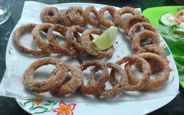 Onion rings empanada com fubá mimoso