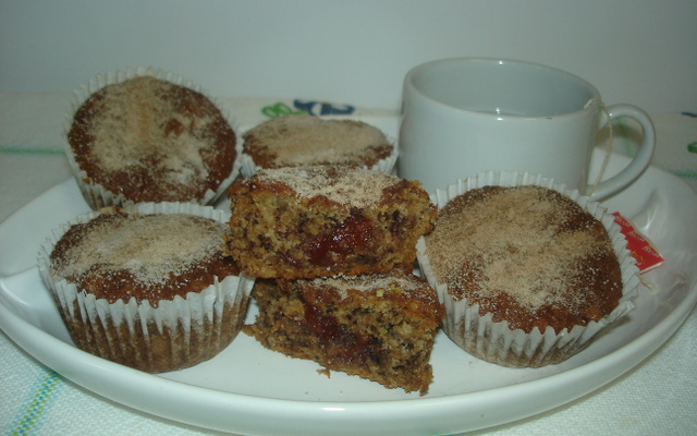 Muffin de banana recheado com goiabada