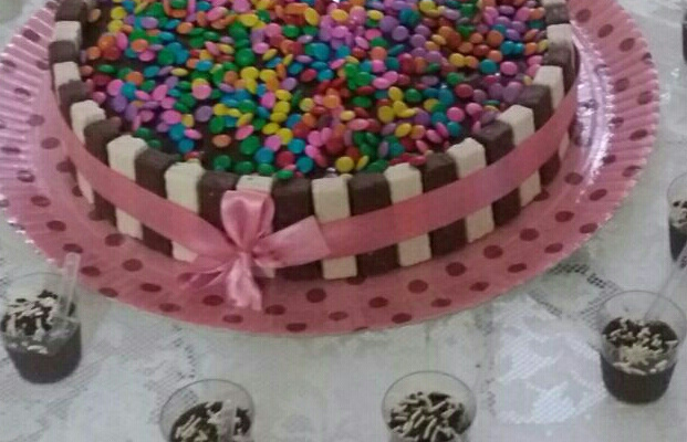 Bolo de chocolate decorado