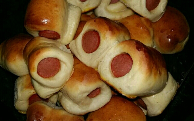 Enroladinhos de salsicha (assado)