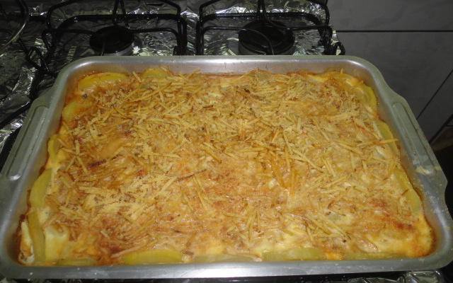 Torta de batata recheada