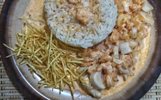 Camarão ao catupiry e requeijão