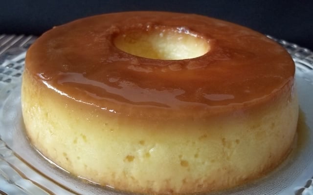 Pudim de pão com leite condensado