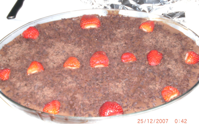 Pavê de morango e chocolate